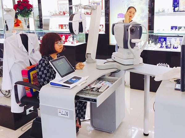 Những sai lầm khi đeo kính cận bạn cần biết
