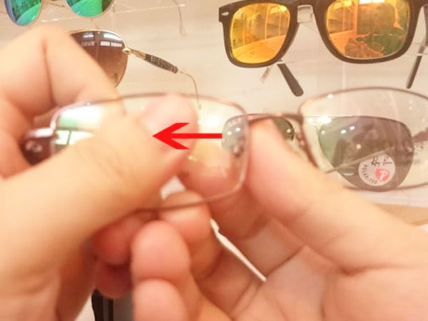 Một vài mẹo vặt giúp bạn chỉnh kính vừa với khuôn mặt bạn